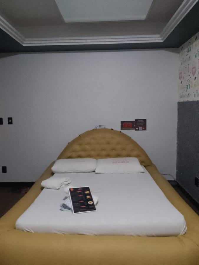 Hotel L Motel 1001 Noites - Setor O ブラジリア エクステリア 写真